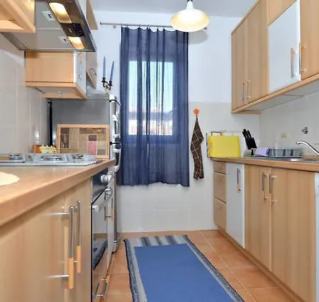 Luxury Sonja פורץ