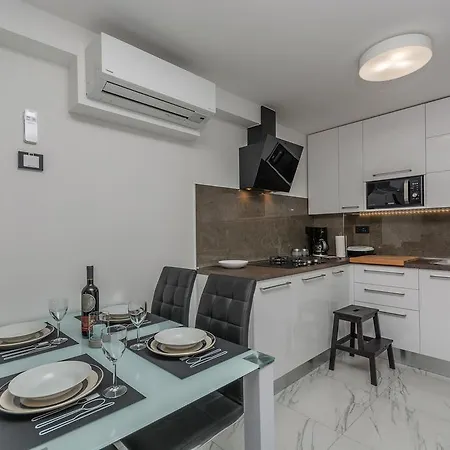 Luxury Sonja דירה *