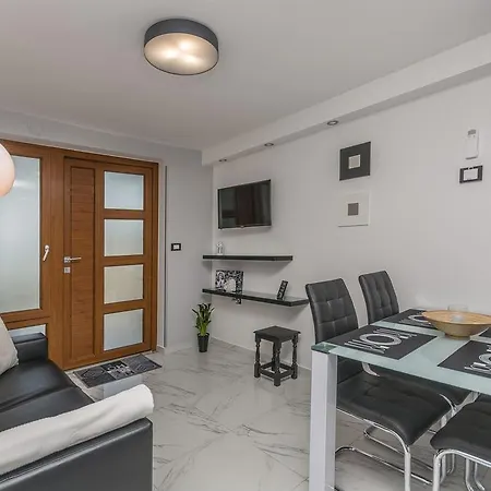 Luxury Sonja דירה *