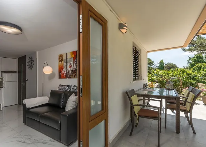 Luxury Sonja * بوريتش