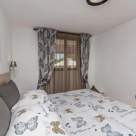 Luxury Sonja Пореч