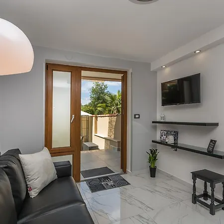 Luxury Sonja Apartment